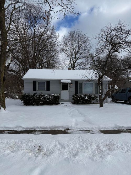 1606 Colgrove Ave, Kalamazoo, MI, 49048-1522 | Card Image