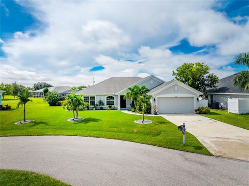 284 Porto Alegre St, PUNTA GORDA, FL, 33983-5445 | Card Image