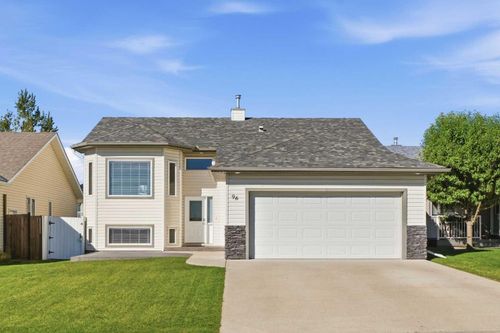 96 Hillview Dr, Strathmore, AB, T1P1S6 | Card Image