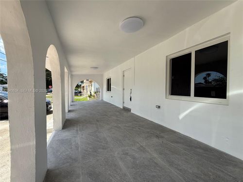 230-228 Nw 32nd Ave, Miami, FL, 33125-4907 | Card Image