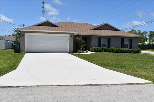 2202 Se Lucaya St, Port St. Lucie, FL, 34952-6820 | Card Image