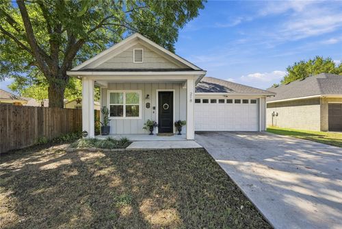 218 Rousseau St, Waxahachie, TX, 75165-2740 | Card Image