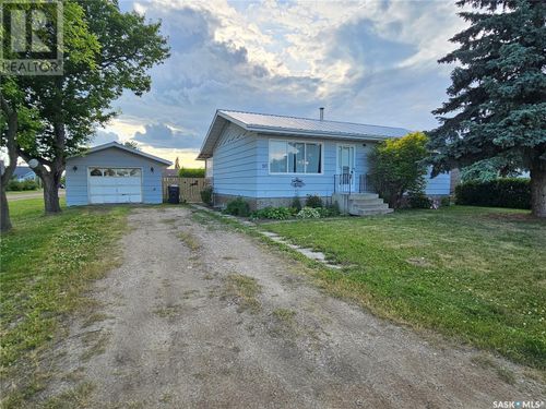 113 1 St Sw, Goodsoil, SK, S0M1A0 | Card Image