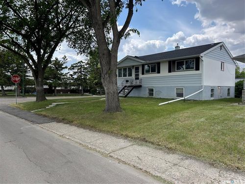 1136 Walker St, Regina, SK, S4T5N4 | Card Image