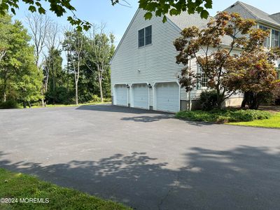 42 Leffler Hill Road, House other with 4 bedrooms, 3 bathrooms and null parking in Raritan Twp NJ | Image 2