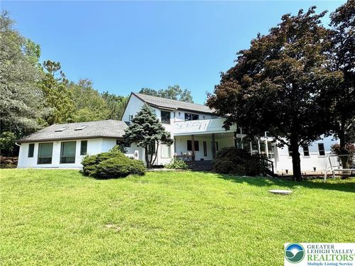 5061 Wendi Dr W, Zionsville, PA, 18092-2058 | Card Image