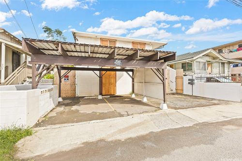 910 Factory St, Honolulu, HI, 96819-3381 | Card Image
