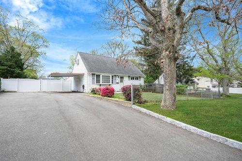 187 Mark Tree Rd, Centereach, NY, 11720-2237 | Card Image