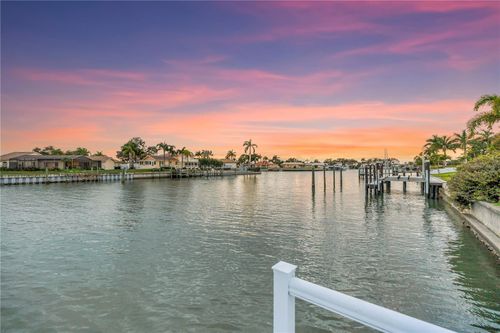 4114 42nd Ave S, St Petersburg, FL, 33711-4229 | Card Image