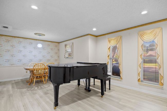 1804 University Dr, House other with 4 bedrooms, 3 bathrooms and null parking in Richardson TX | Image 5