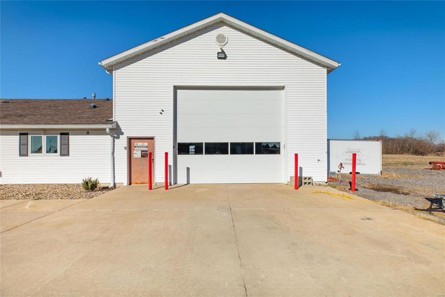 1665 S State St, Home with 0 bedrooms, 0 bathrooms and null parking in Jerseyville IL | Image 49