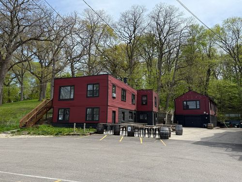 117 Nippersink Rd, Fox Lake, IL, 60020-2319 | Card Image