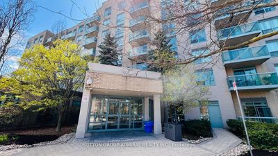 PH18 - 3 Ellesmere St, Condo with 2 bedrooms, 1 bathrooms and 2 parking in Richmond Hill ON | Image 2