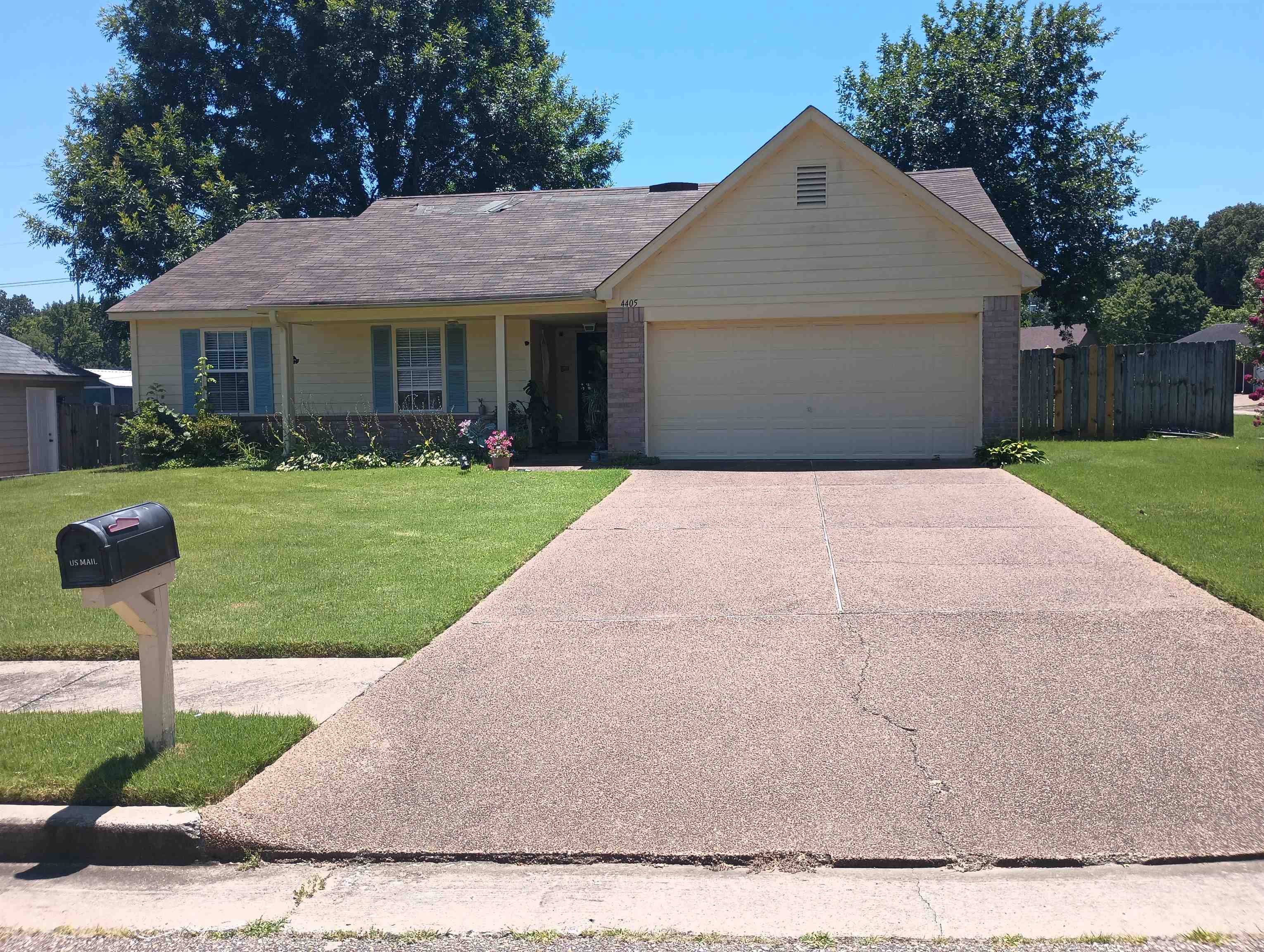 Pecan Creek Cir, Memphis, TN 38128