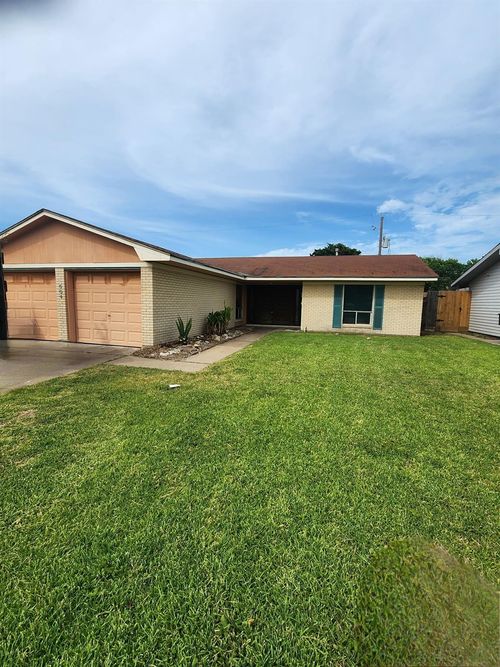 3504 80th St, Galveston, TX, 77551-1619 | Card Image