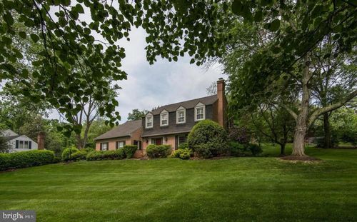 912 Kimberwicke Rd, Mclean, VA, 22102-1328 | Card Image
