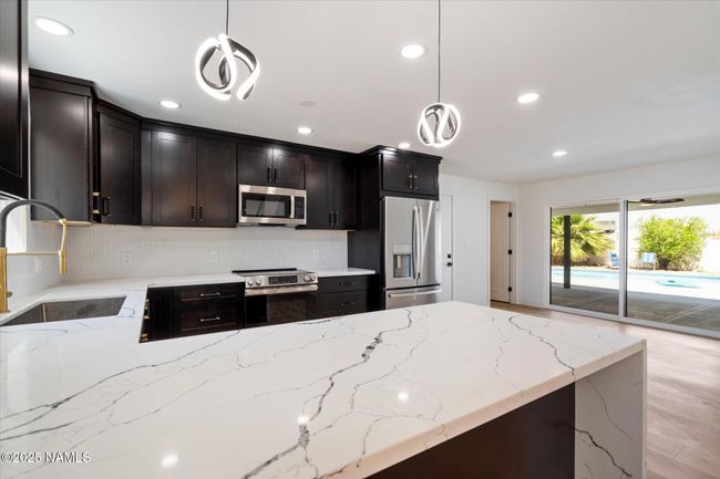 2210 E Everett Dr, House other with 4 bedrooms, 3 bathrooms and null parking in Phoenix AZ | Image 14