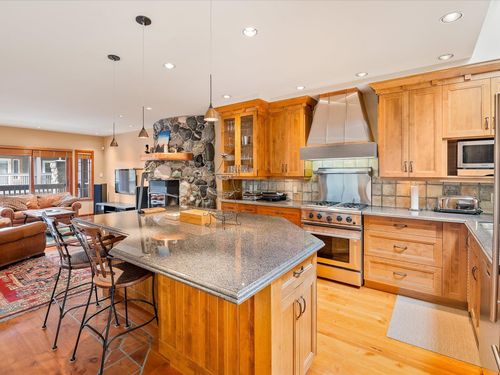 21-4501 Blackcomb Way, Whistler, BC, V0N1B0 | Card Image