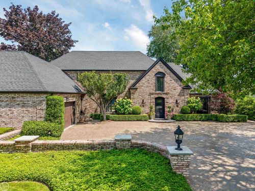 54 Belle Meade St, Grosse Pointe Shores, MI, 48236-1553 | Card Image