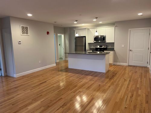 206-50 Sheffield Dr, Dover, NH, 03820-4739 | Card Image