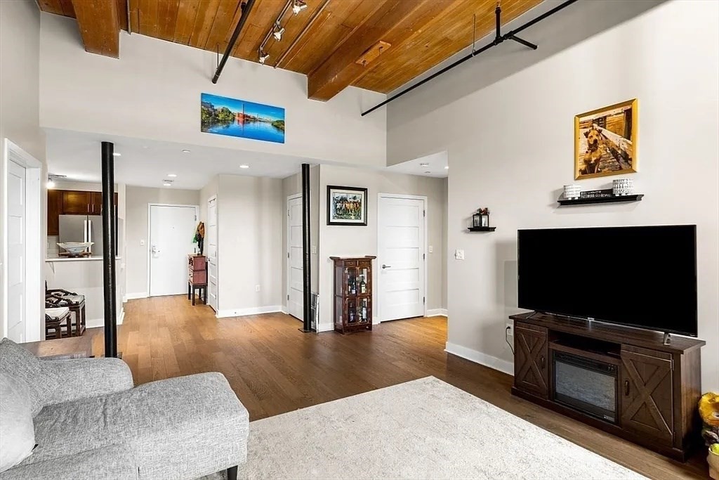 Residential Lease in Lowell 3