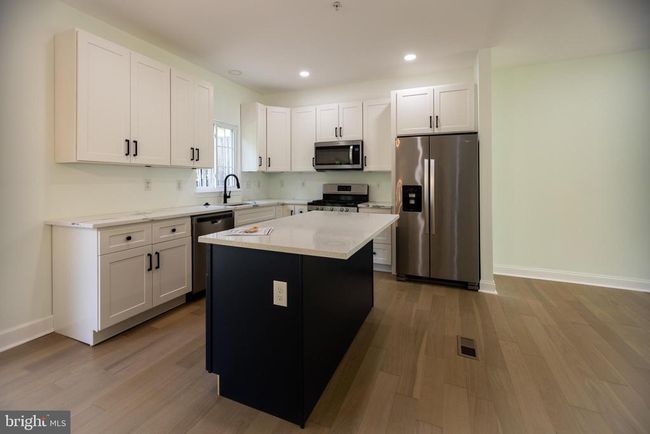 11904 White Heather Rd, Townhouse with 4 bedrooms, 4 bathrooms and null parking in COCKEYSVILLE MD | Image 9