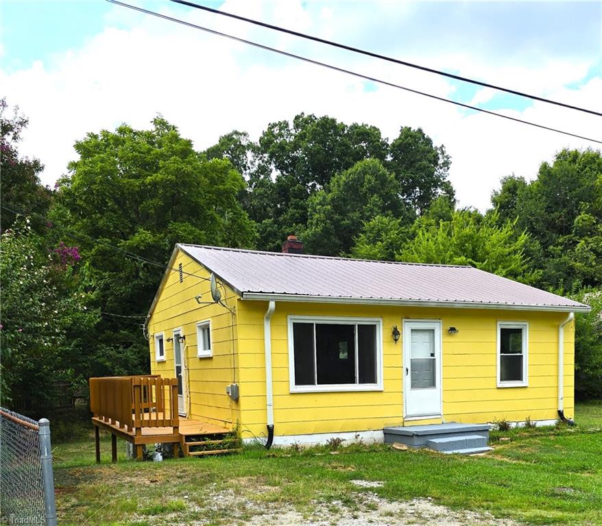 Goforth Dr, Thomasville, NC 27360
