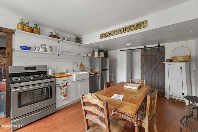 205 - 203205 Main St, Home with 5 bedrooms, 3 bathrooms and 3 parking in Hancock MA | Image 13