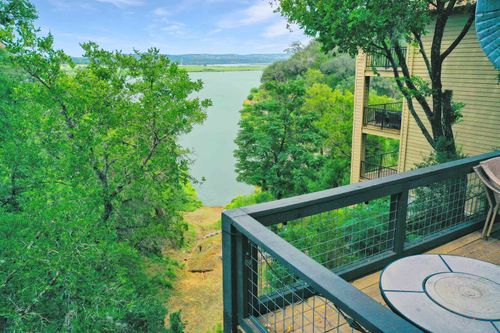 106 Center Cove Ii Loop, Spicewood, TX, 78669-3109 | Card Image