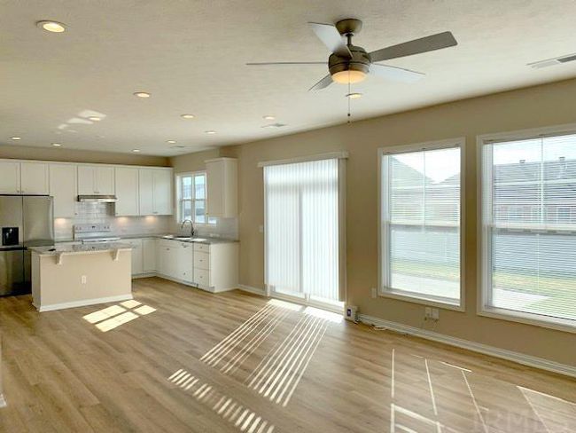 5621 Camden Dr, House other with 4 bedrooms, 3 bathrooms and null parking in Newburgh IN | Image 4
