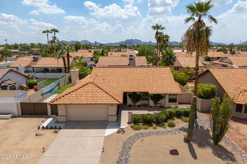 4335 E Betty Elyse Ln, Phoenix, AZ, 85032-4130 | Card Image