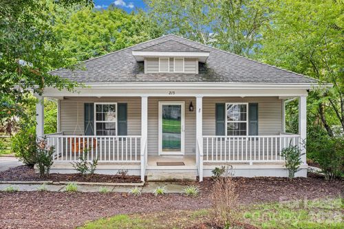 215 6th St, Belmont, NC, 28012-3350 | Card Image