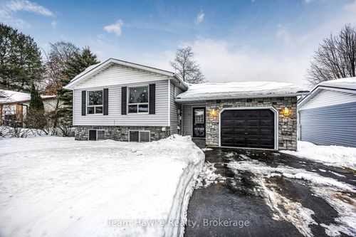 21 Bridle Rd, Penetanguishene, ON, L9M1J5 | Card Image