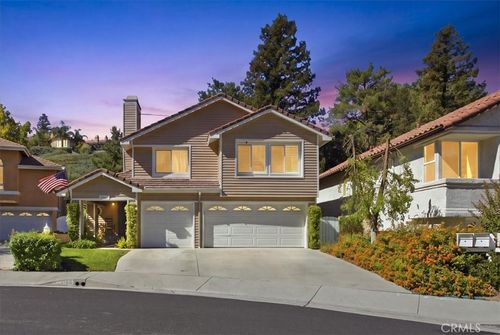 24109 Clearbank Ln, Newhall, CA, 91321-3945 | Card Image