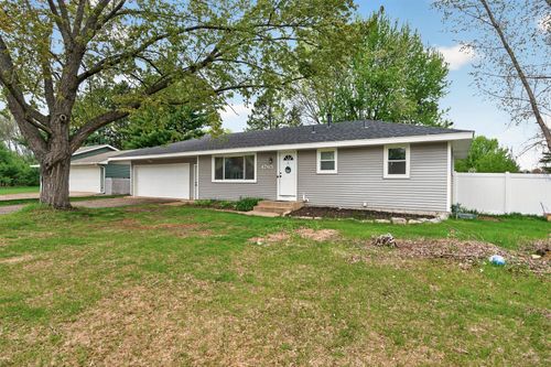 4765 105th Ln Ne, Circle Pines, MN, 55014-1509 | Card Image