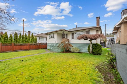 3115 E 49 Avenue, Vancouver, BC, V5S1L2 | Card Image