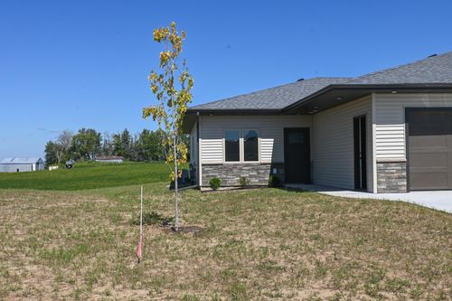 205 Diamond Court, Wykoff, MN, 55990 | Card Image