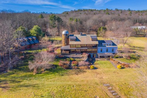 1324 Middle Rd, Dummerston, VT, 05301-9402 | Card Image