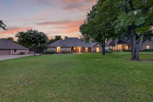 110 Heritage Pl, Glen Rose, TX, 76043-5326 | Card Image
