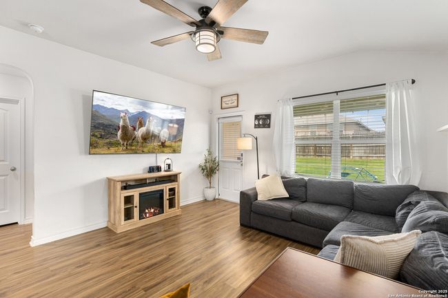 6417 Hoffman Pln, House other with 4 bedrooms, 2 bathrooms and null parking in San Antonio TX | Image 14