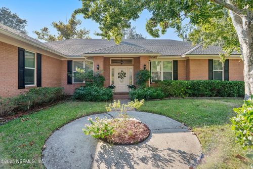 8126 Sabal Oak Ln, JACKSONVILLE, FL, 32256-7370 | Card Image