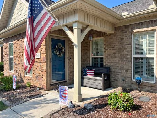 421 White Petal St Sw, Huntsville, AL, 35824-4061 | Card Image