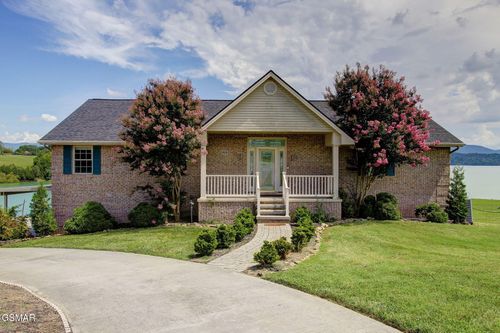 1820 Harbor Hills Ln, Dandridge, TN, 37725-6660 | Card Image