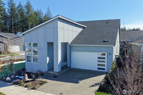 23589 Se Logan St, Black Diamond, WA, 98010-5163 | Card Image