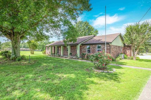 18402 Arch St, Little Rock, AR, 72206-6479 | Card Image