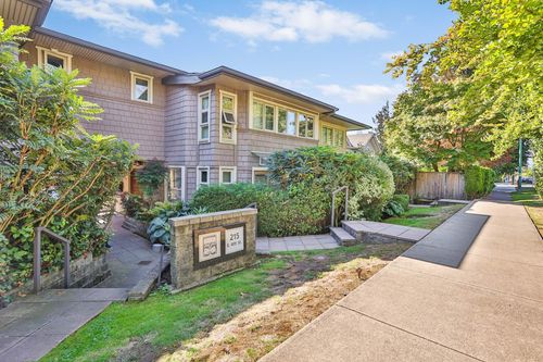 4-215 E 4th St, North Vancouver, BC, V7L1J1 | Card Image