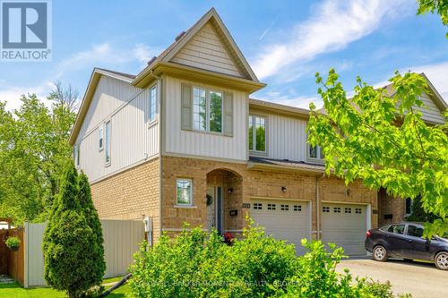 121 Albert Street, Fort Erie (Lakeshore), ON, L2A5L3 | Card Image