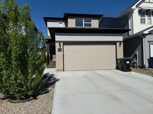4022 10 St N, Lethbridge, AB, T1H7G9 | Card Image