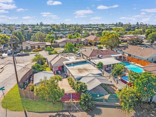 2074 El Dora St, Lemon Grove, CA, 91945-3708 | Card Image