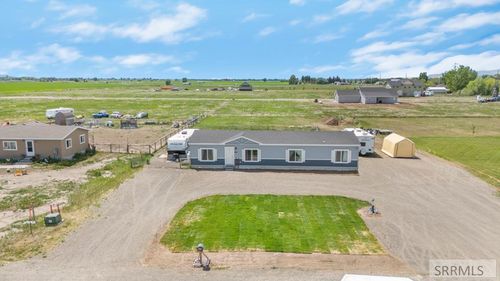 283 N 2270 E, Saint Anthony, ID, 83445-1233 | Card Image